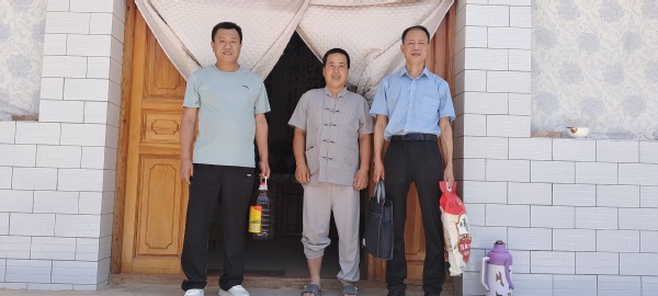 图片4.jpg 图片4.jpg